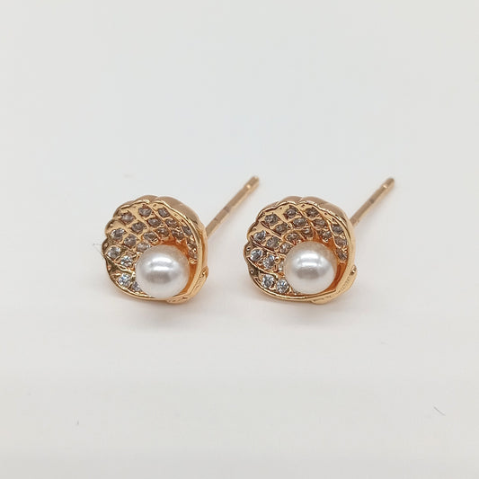 Arete corto concha perlada