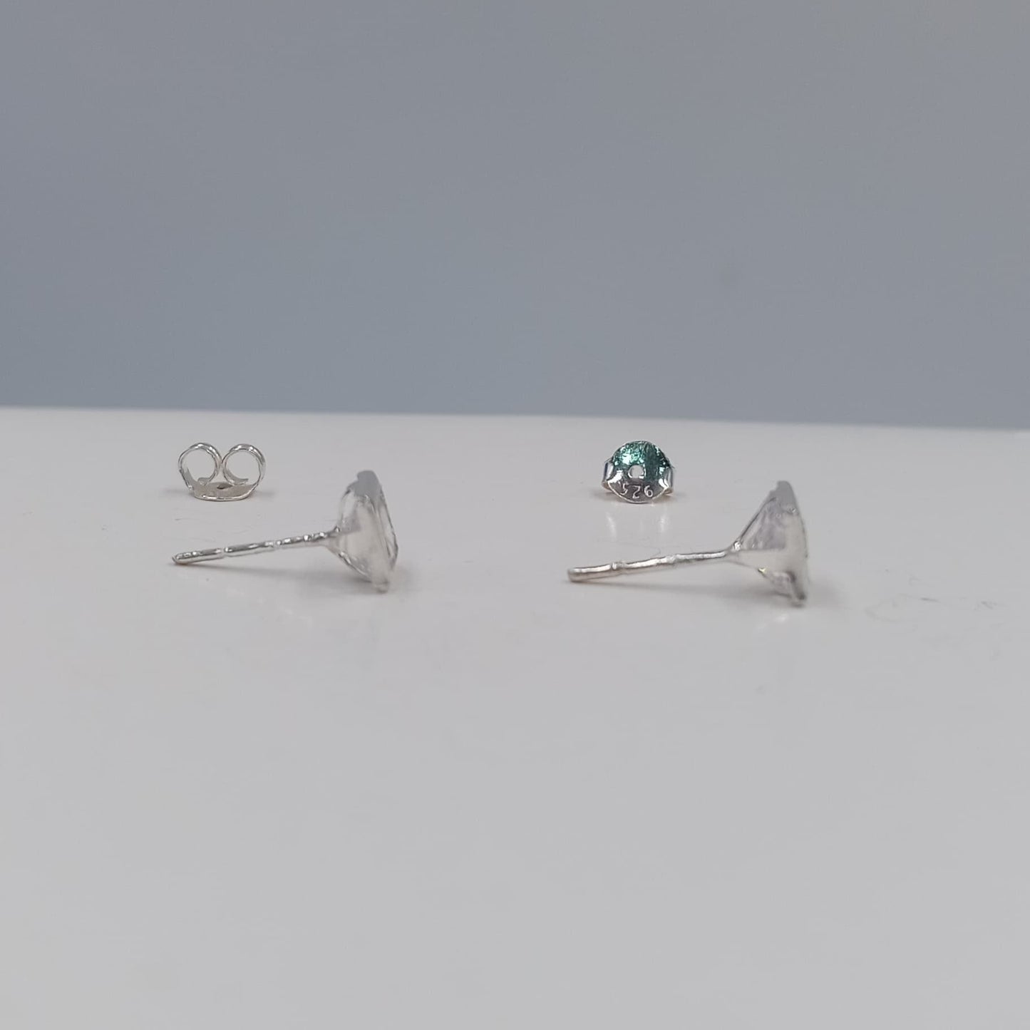 Arete chispa cuadrada 5 mm