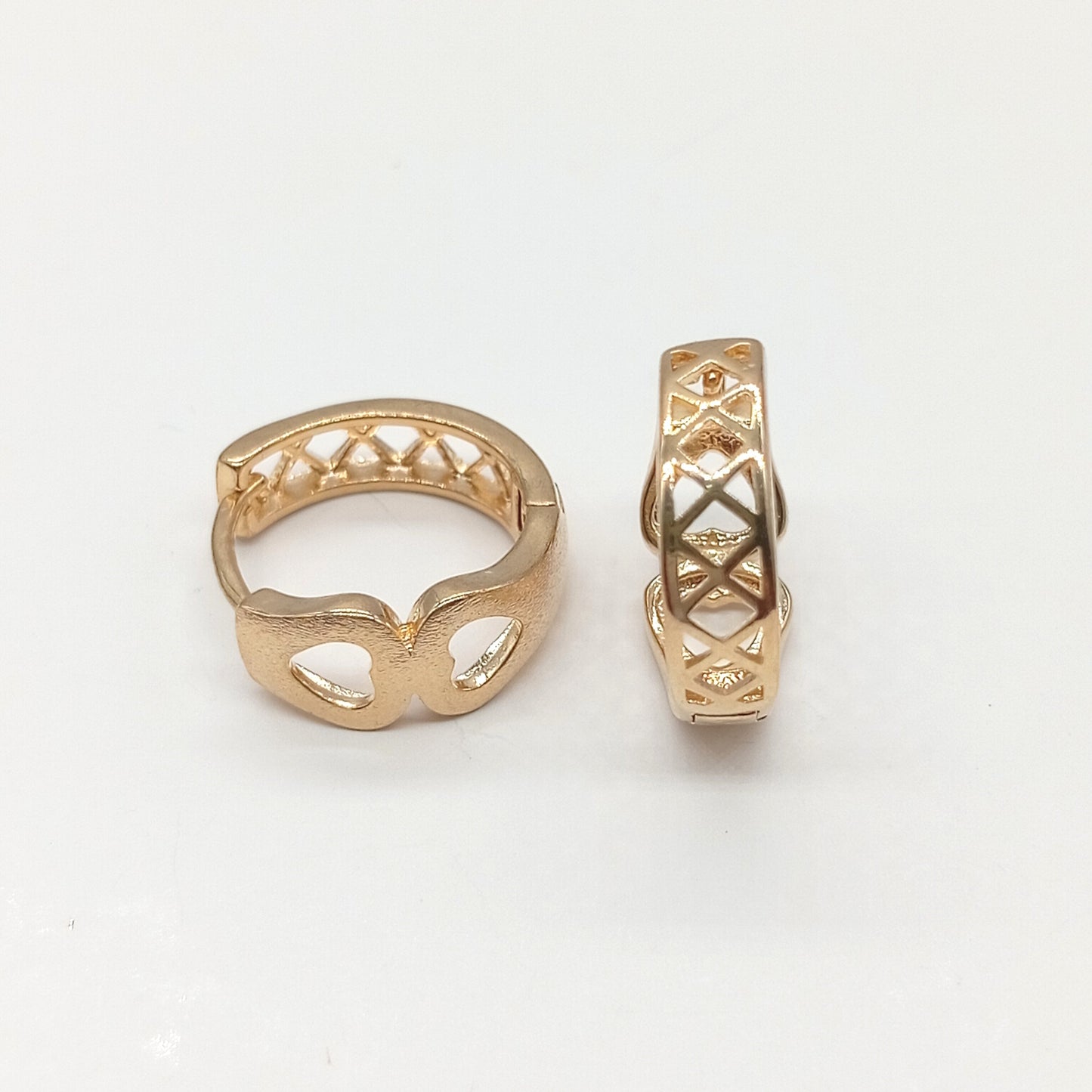 Aretes argolla huggie 1.5 cm