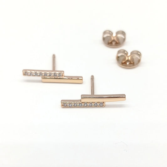 Arete corto lineal