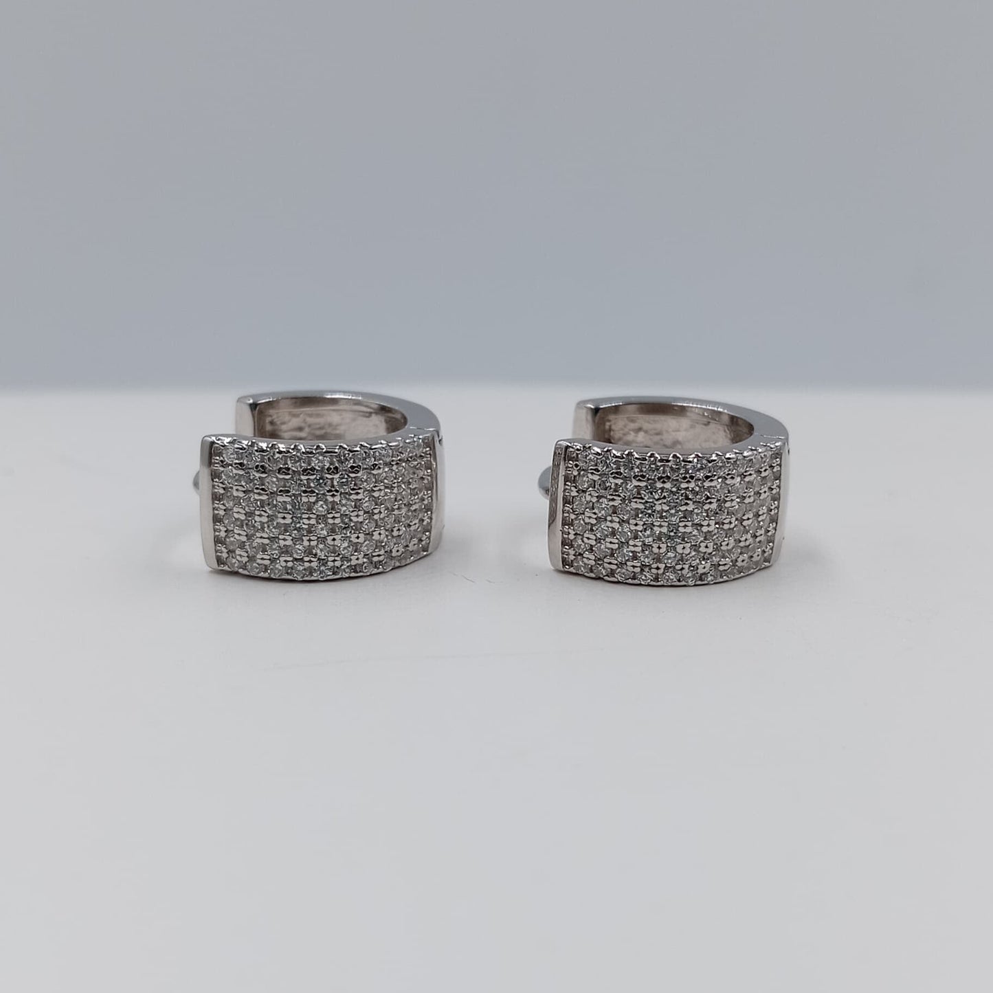 Arete argolla huggie 1.4 cm