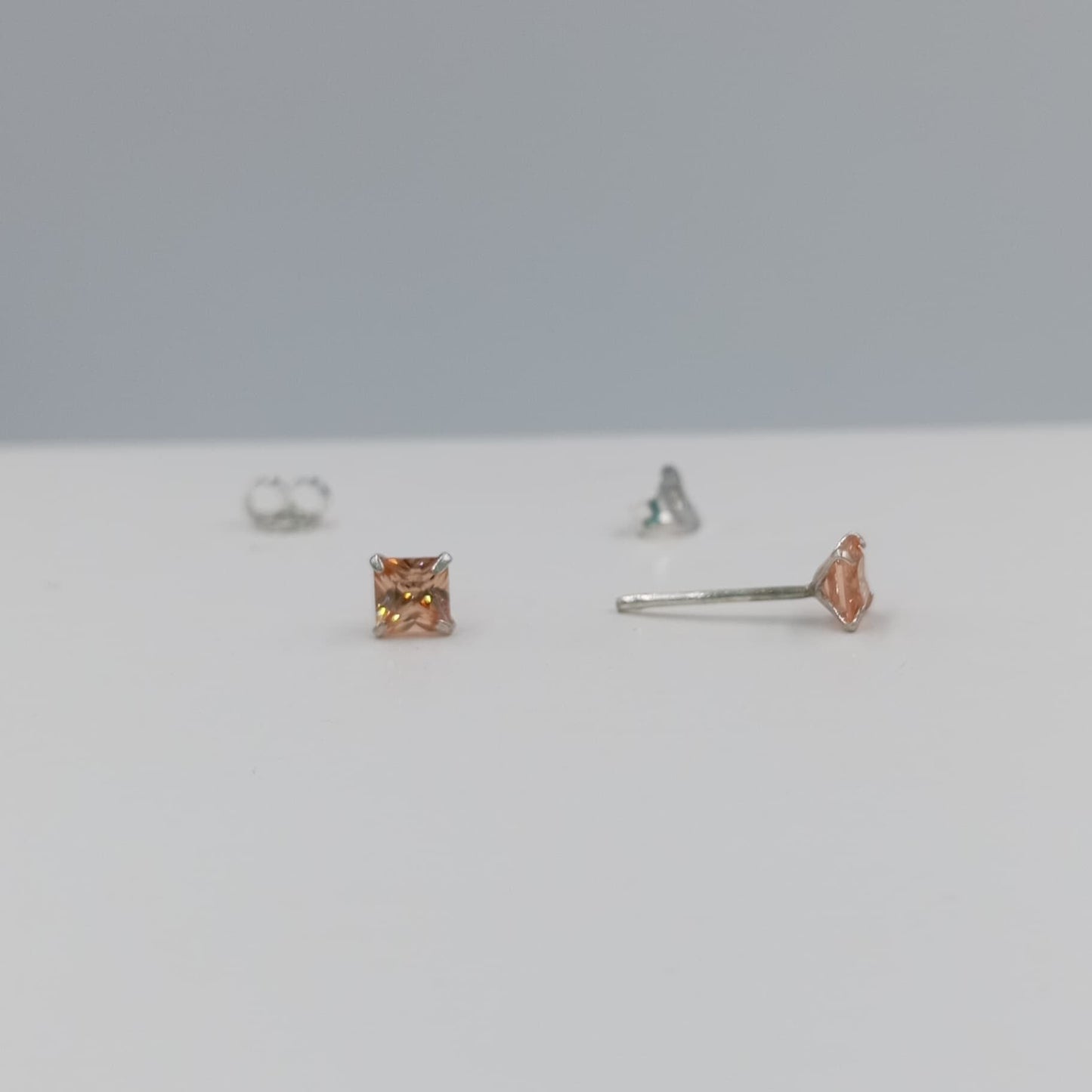 Arete chispa cuadrada 4 mm