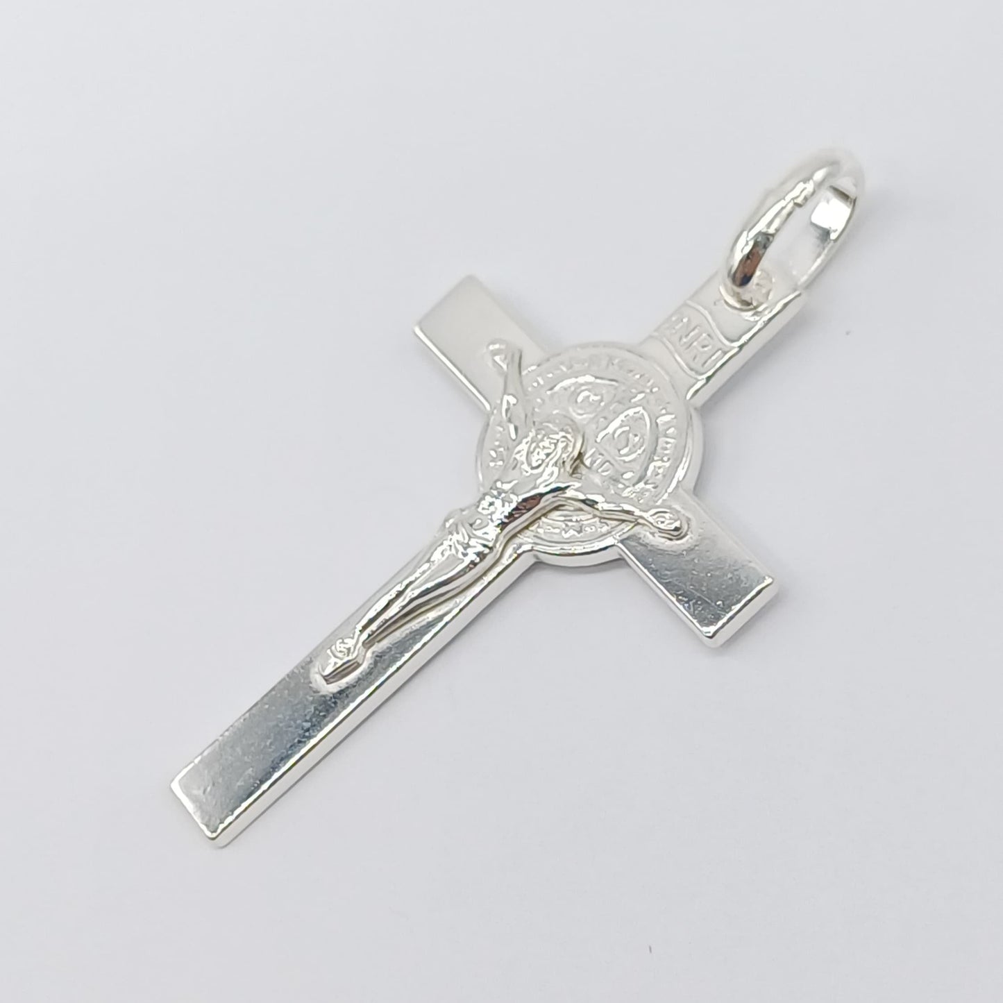 Dije Religioso Cruz